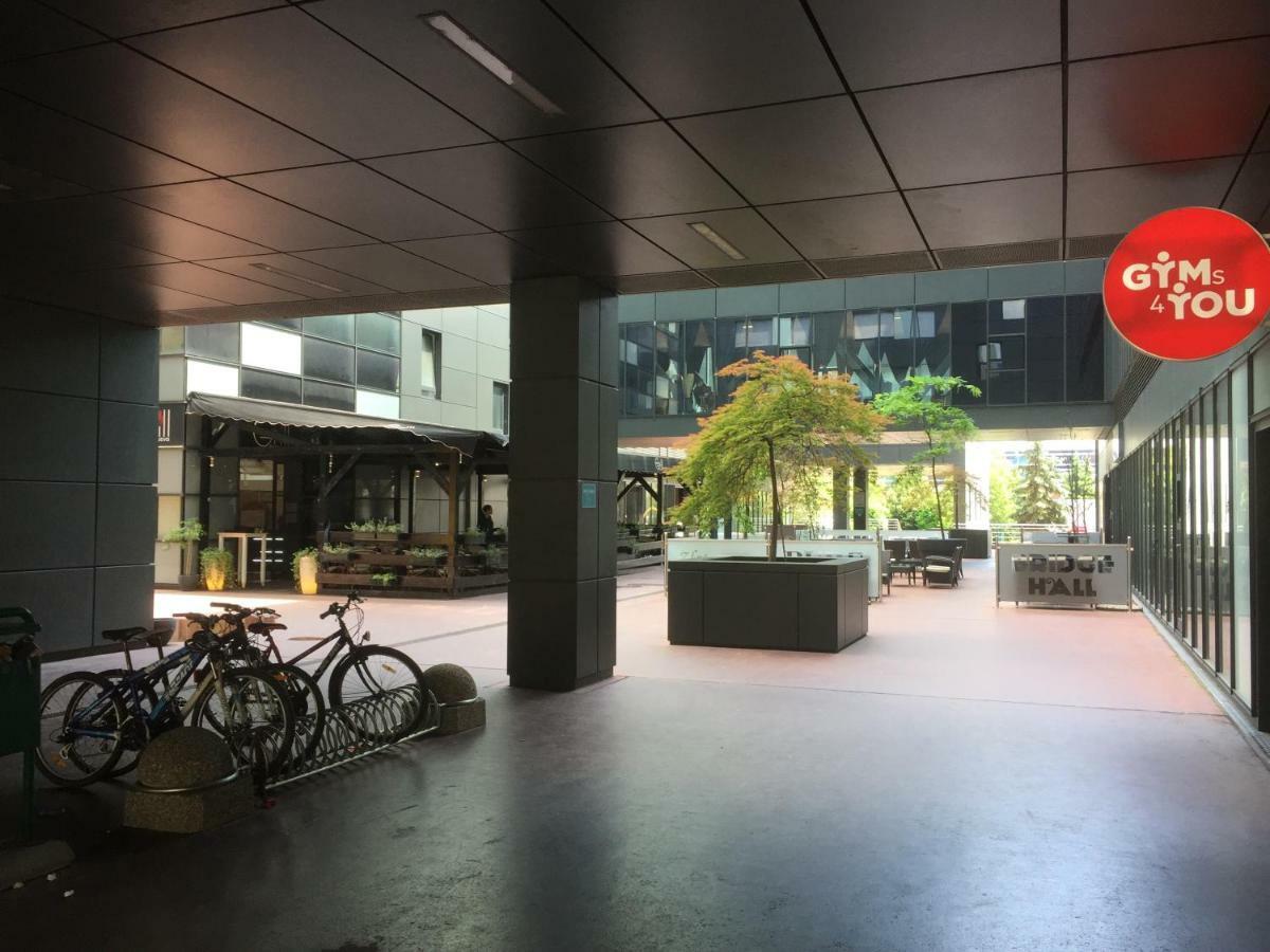 ザグレブNova Galerija West App Mary - Parking In Garageアパートメント エクステリア 写真